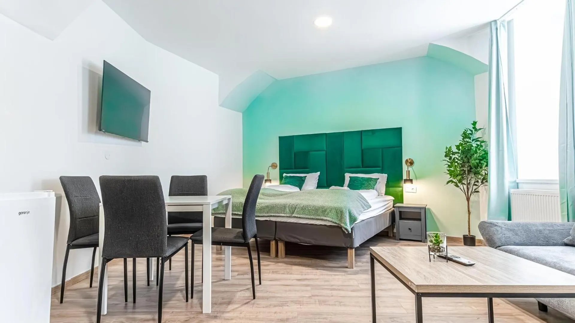 아파트 Kingbed 1Br Apt In A Great Location Of 비엔나